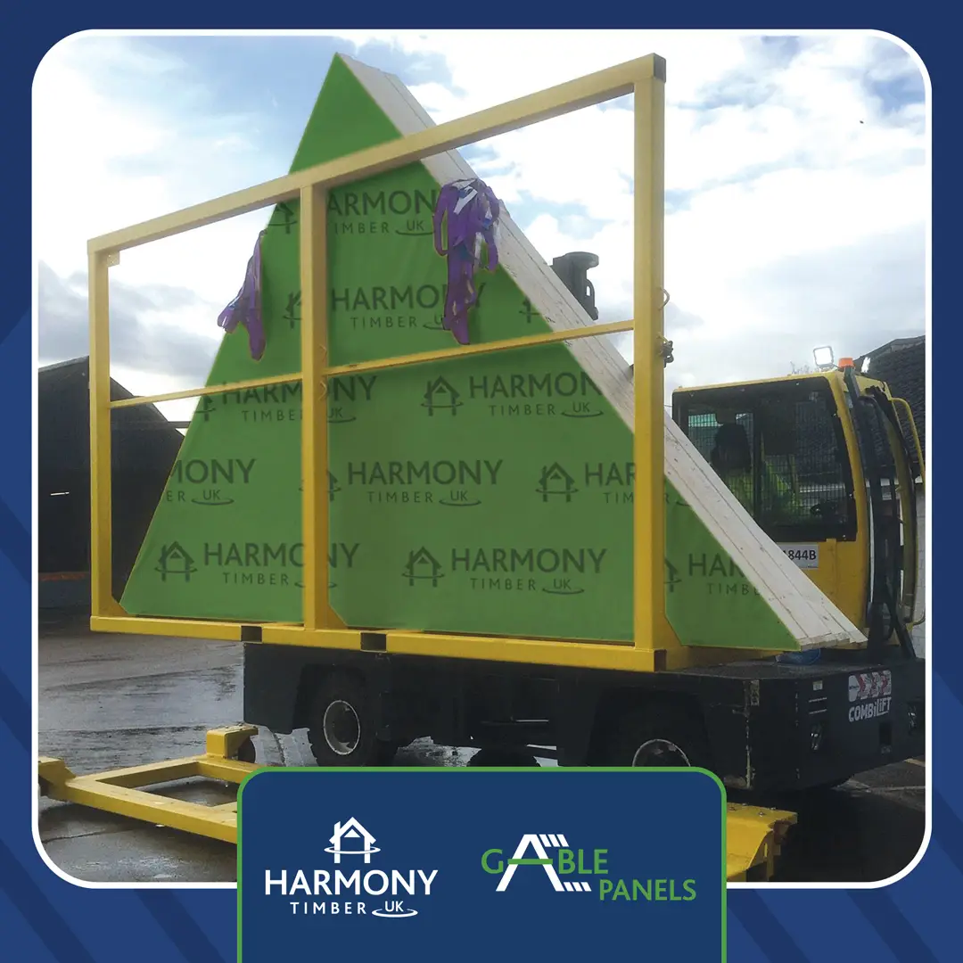 Gable panel on the back of a lorry bed